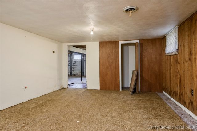 6429 E Blocher Road, Lexington, IN 47138