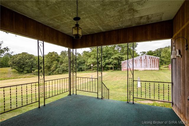 6429 E Blocher Road, Lexington, IN 47138