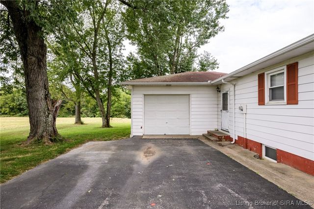 6429 E Blocher Road, Lexington, IN 47138