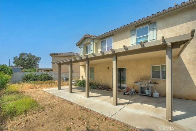 1011 Alderwood, Perris, CA 92571