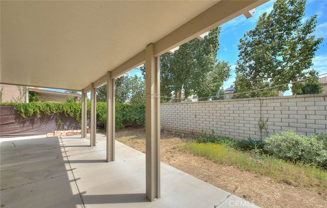 1011 Alderwood, Perris, CA 92571