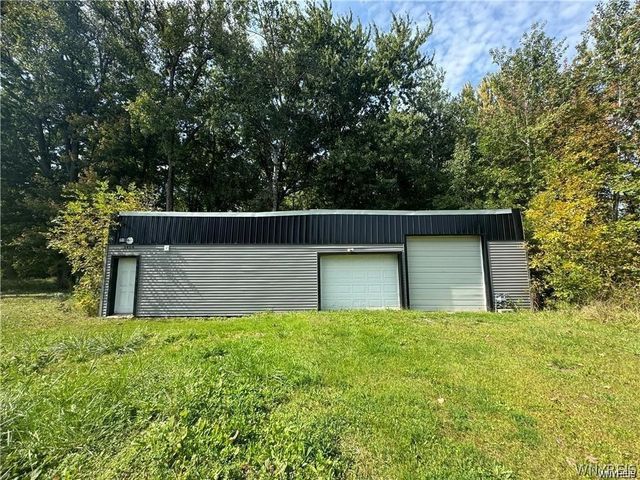 3454 Ewings Road, Newfane, NY 14094