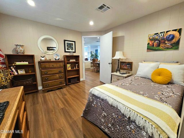 2 Robertson Way, Newbury Park, CA 91320