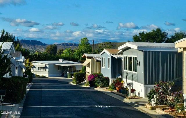 2 Robertson Way, Newbury Park, CA 91320