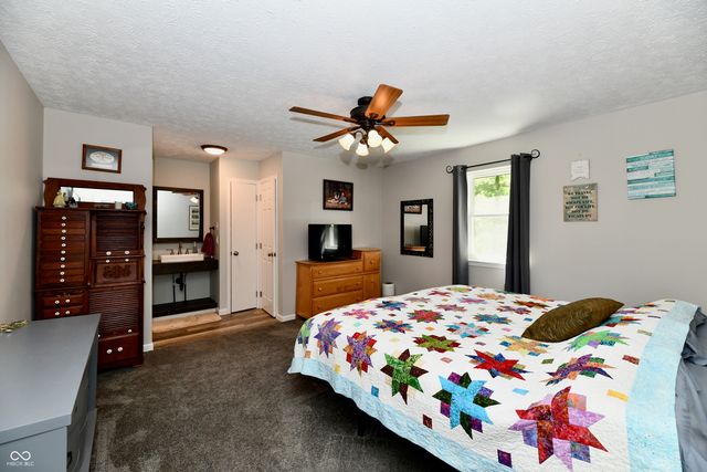 6671 E Rosebud Lane, Mooresville, IN 46158