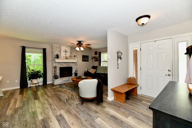 6671 E Rosebud Lane, Mooresville, IN 46158