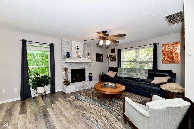 6671 E Rosebud Lane, Mooresville, IN 46158
