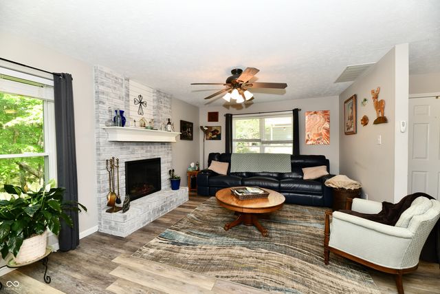 6671 E Rosebud Lane, Mooresville, IN 46158