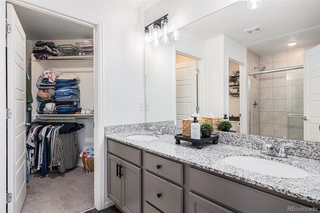 20000 E 40th Avenue 4, Denver, CO 80249