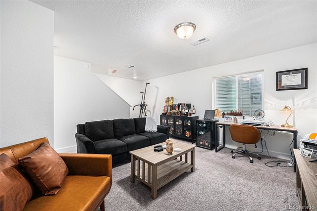 20000 E 40th Avenue 4, Denver, CO 80249