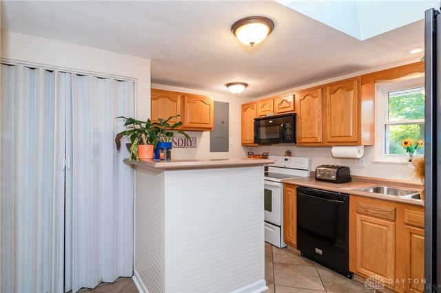 2546 Marscott Drive, Dayton, OH 45440