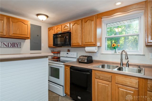 2546 Marscott Drive, Dayton, OH 45440