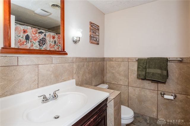 2546 Marscott Drive, Dayton, OH 45440