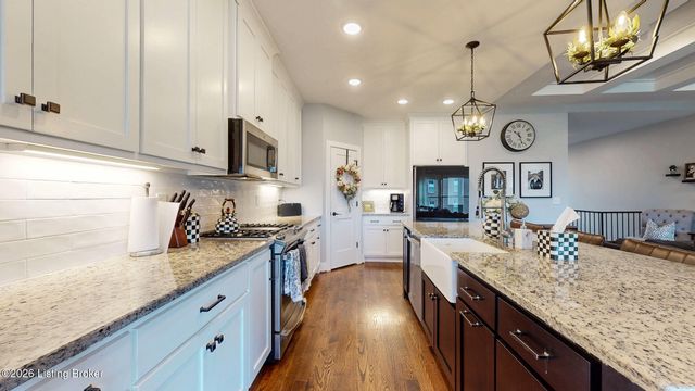 2902 Travis French Trail, Fisherville, KY 40023