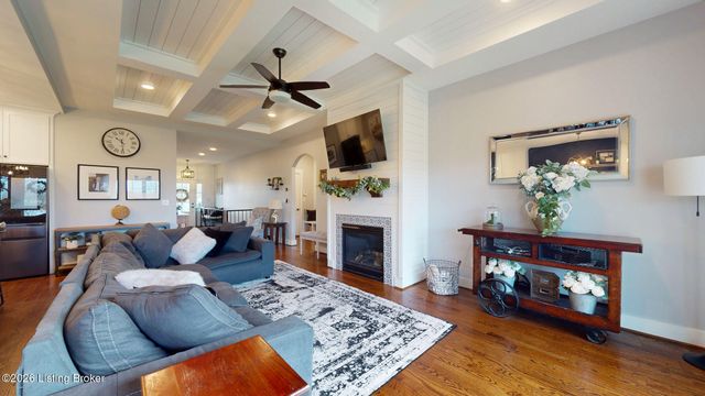 2902 Travis French Trail, Fisherville, KY 40023