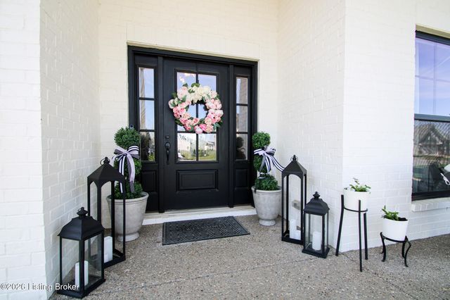 2902 Travis French Trail, Fisherville, KY 40023