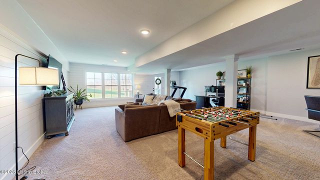 2902 Travis French Trail, Fisherville, KY 40023