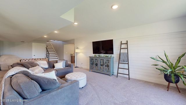 2902 Travis French Trail, Fisherville, KY 40023