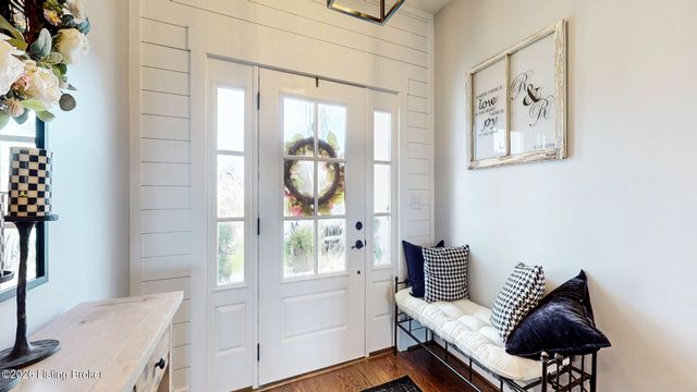 2902 Travis French Trail, Fisherville, KY 40023