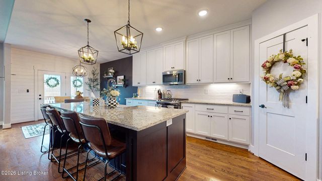 2902 Travis French Trail, Fisherville, KY 40023