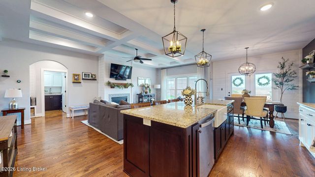 2902 Travis French Trail, Fisherville, KY 40023