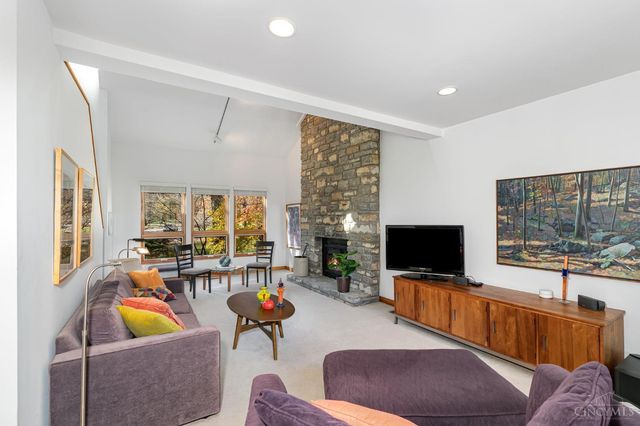 100 Dogwood Drive, Loveland, OH 45140