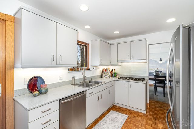 100 Dogwood Drive, Loveland, OH 45140