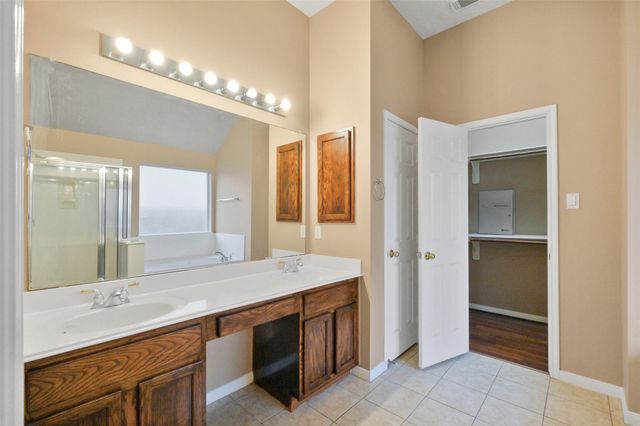 2610 Easton Springs Court, Pearland, TX 77584