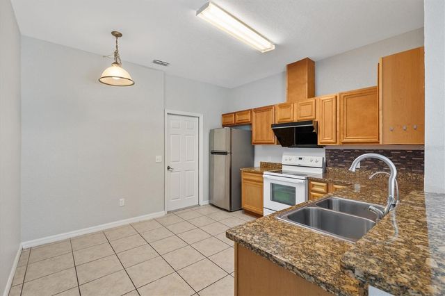 5186 NE 122ND BOULEVARD, Oxford, FL 34484