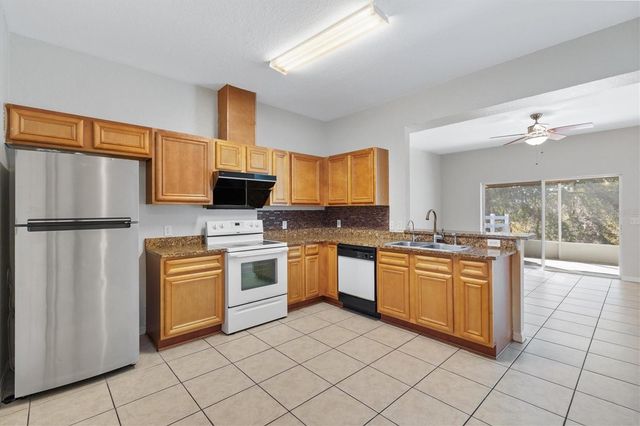 5186 NE 122ND BOULEVARD, Oxford, FL 34484