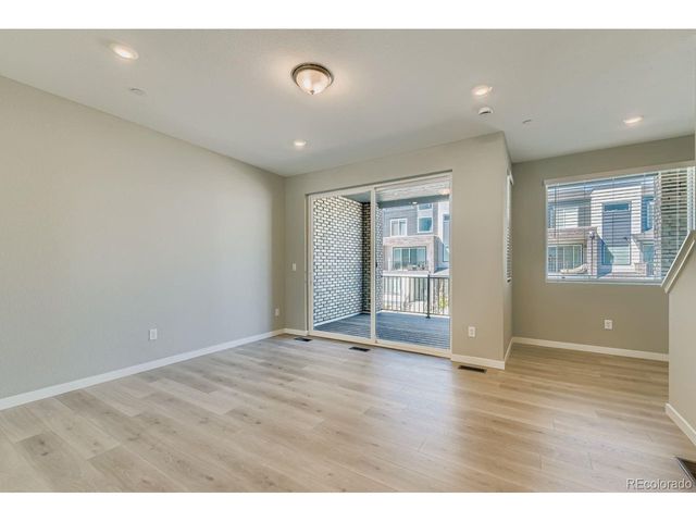 1618 Park Pl, Broomfield, CO 80023