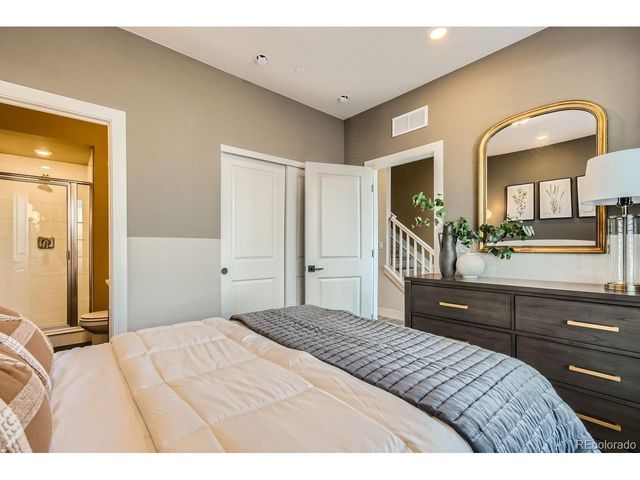 1618 Park Pl, Broomfield, CO 80023