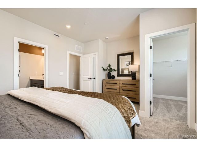 1618 Park Pl, Broomfield, CO 80023