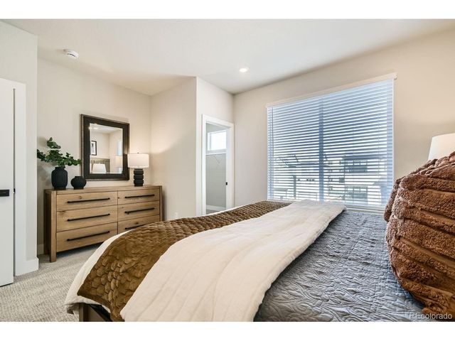 1618 Park Pl, Broomfield, CO 80023