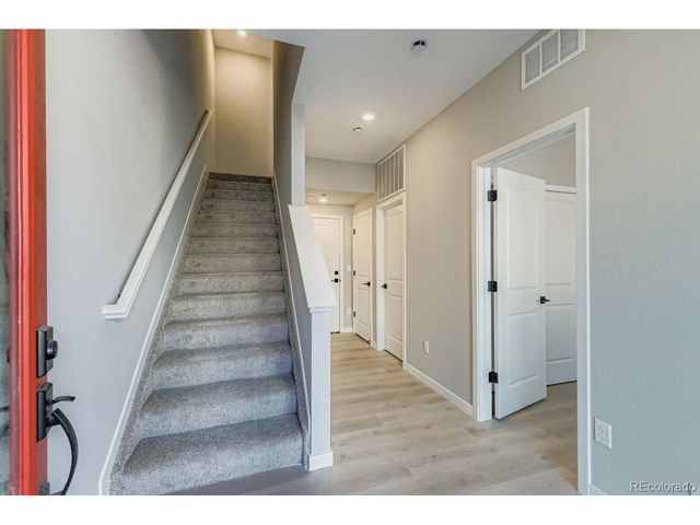 1618 Park Pl, Broomfield, CO 80023