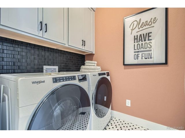 1618 Park Pl, Broomfield, CO 80023