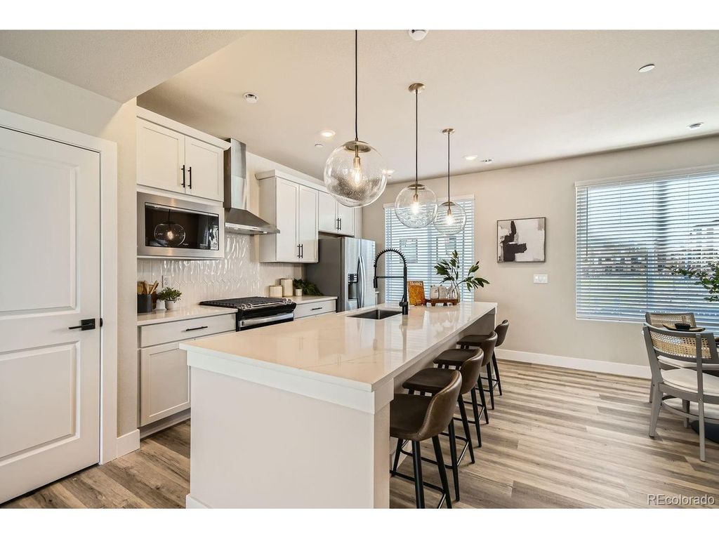 1618 Park Pl, Broomfield, CO 80023