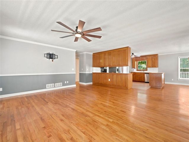 178 Gay Thompson Drive, Canton, GA 30115