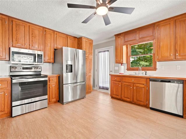 178 Gay Thompson Drive, Canton, GA 30115