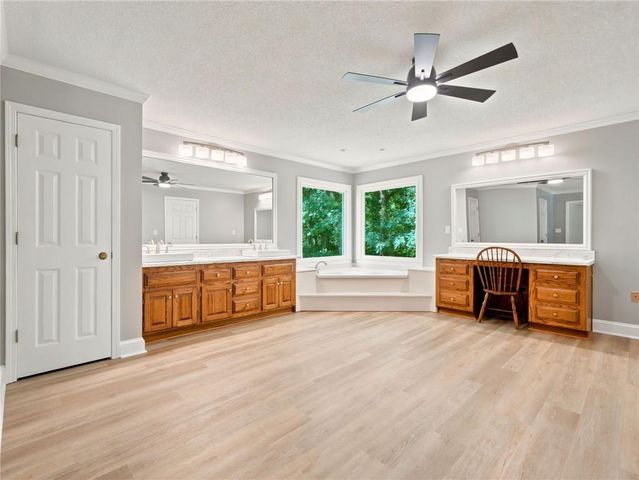 178 Gay Thompson Drive, Canton, GA 30115