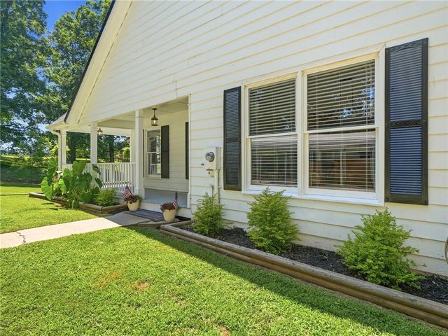 178 Gay Thompson Drive, Canton, GA 30115