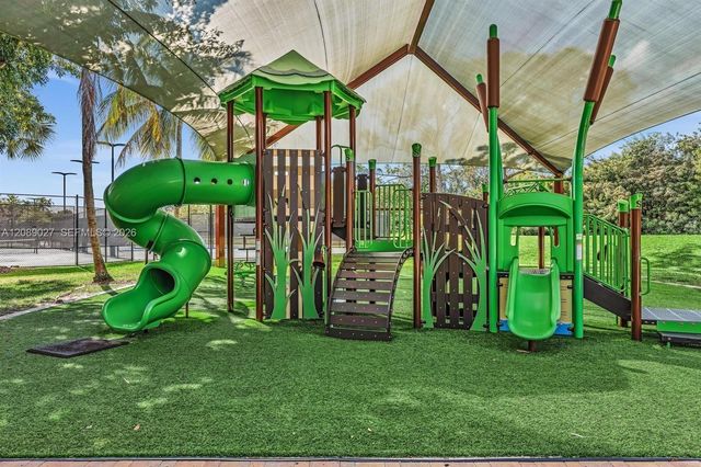 5875 NW 123rd Avenue, Coral Springs, FL 33076