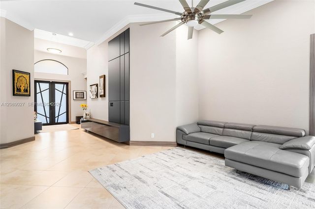 5875 NW 123rd Avenue, Coral Springs, FL 33076