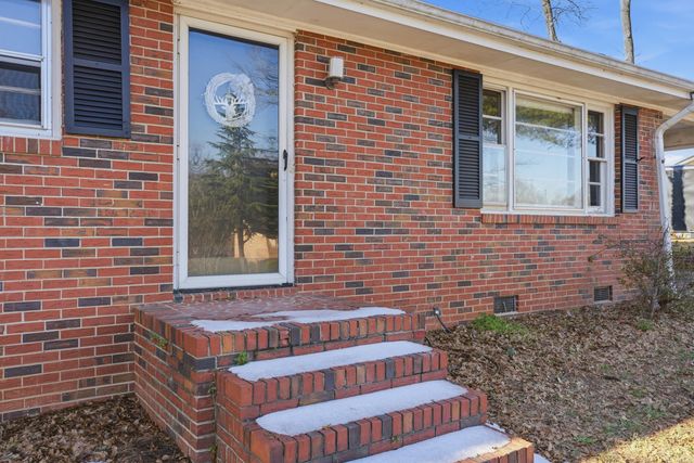 230 Foxhall Road, Spartanburg, SC 29306