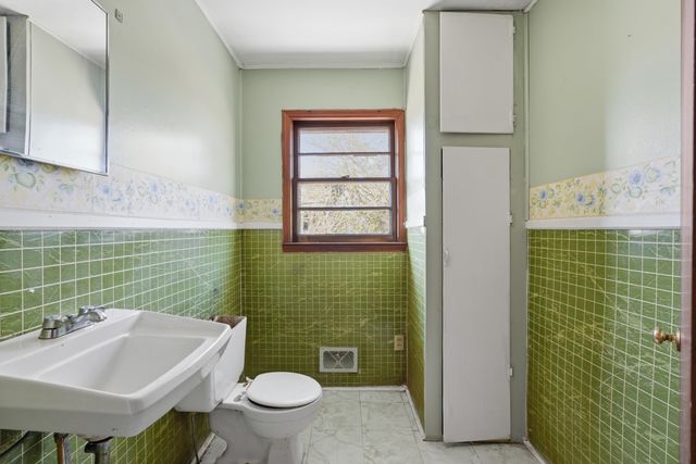 230 Foxhall Road, Spartanburg, SC 29306