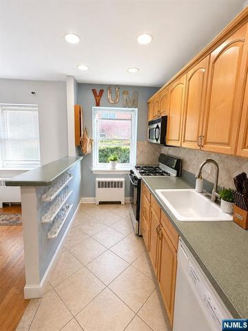 241 Johnson Avenue M2, Hackensack, NJ 07601