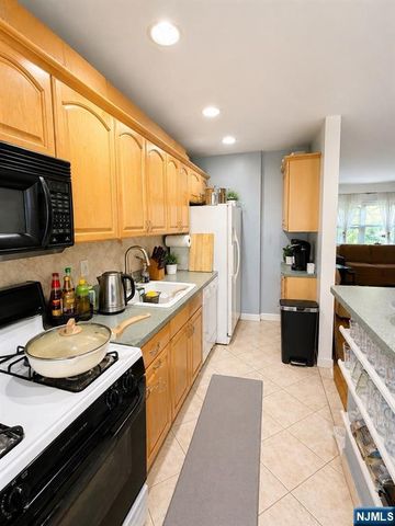 241 Johnson Avenue M2, Hackensack, NJ 07601