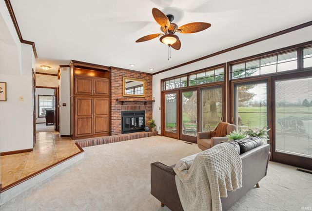 2817 E Prestwick Road, Winona Lake, IN 46590