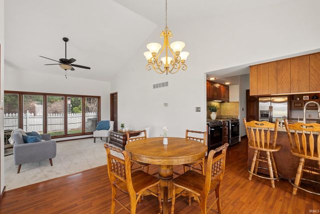 2817 E Prestwick Road, Winona Lake, IN 46590