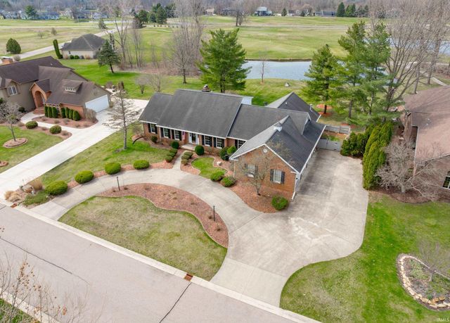 2817 E Prestwick Road, Winona Lake, IN 46590